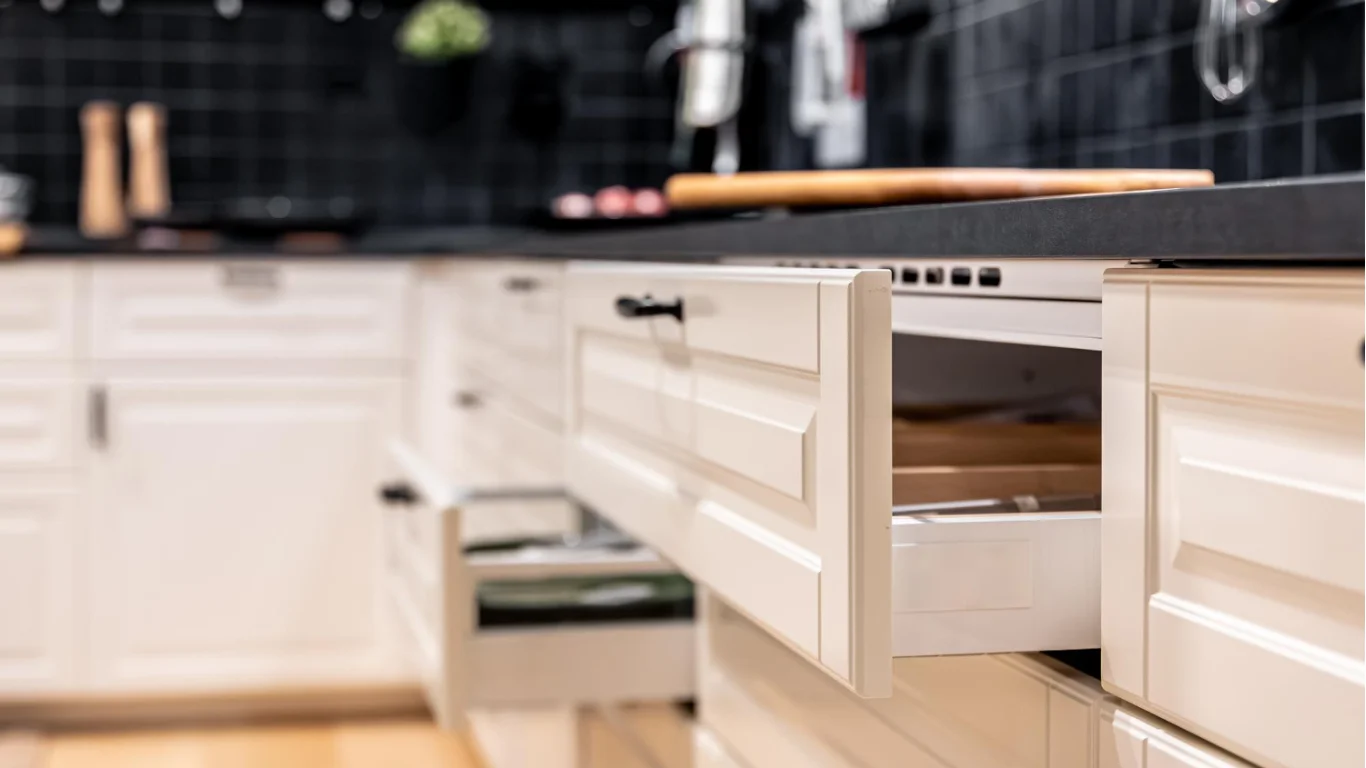 Update Kitchen Cabinets